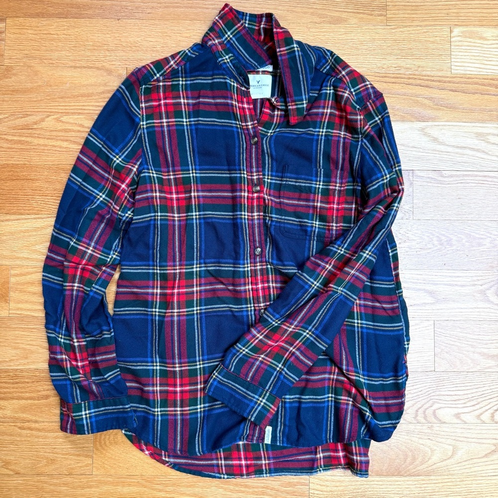 American Eagle Boyfriend Fit Soft Plaid Flannel Shirt - Navy Red Green Size M
